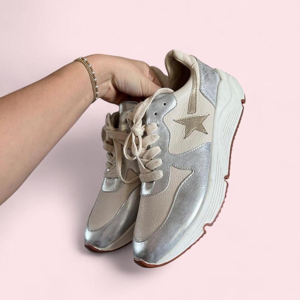 Brand New Oasis Society Preppy Silver Platform Star Sneakers